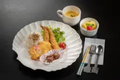 画像:お子様ランチ